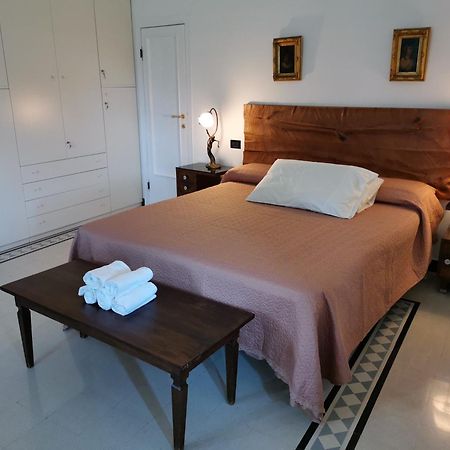 Villa Rocca Leivi Екстериор снимка